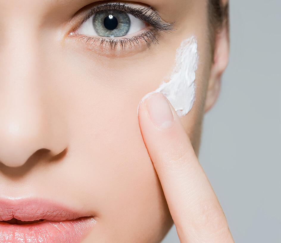Naturally Gentle Eco-Conscious Face Cream for sensitive skin